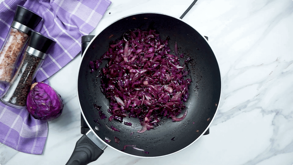 Finish Braised Red Cabbage