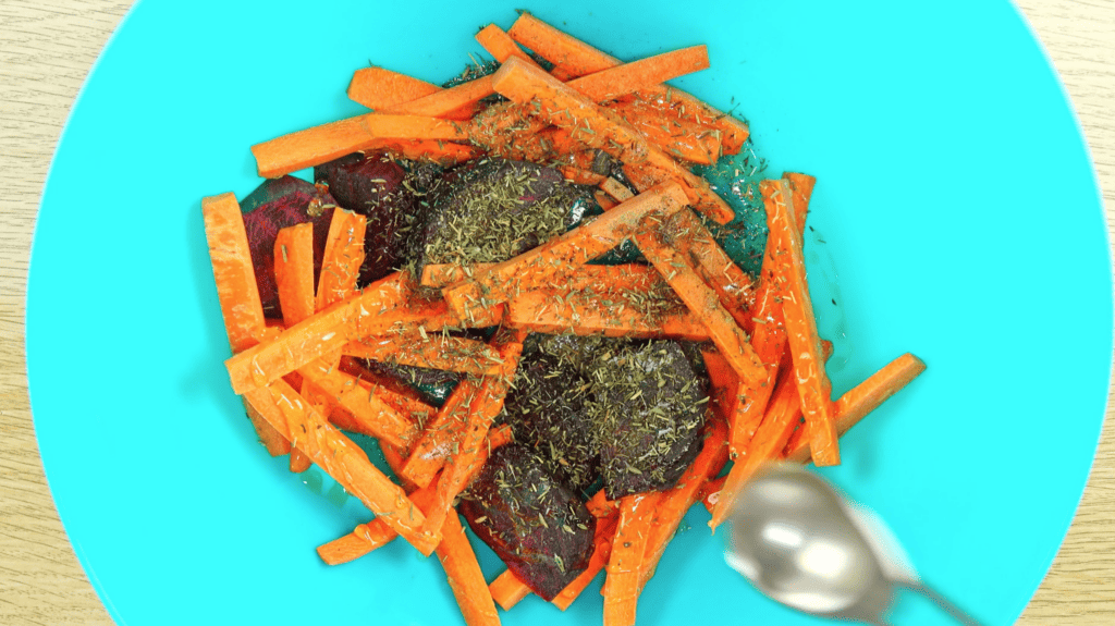 Honey Roasted Beets and Carrots by Freeze It beets carrots olive oil honey spicesherbs