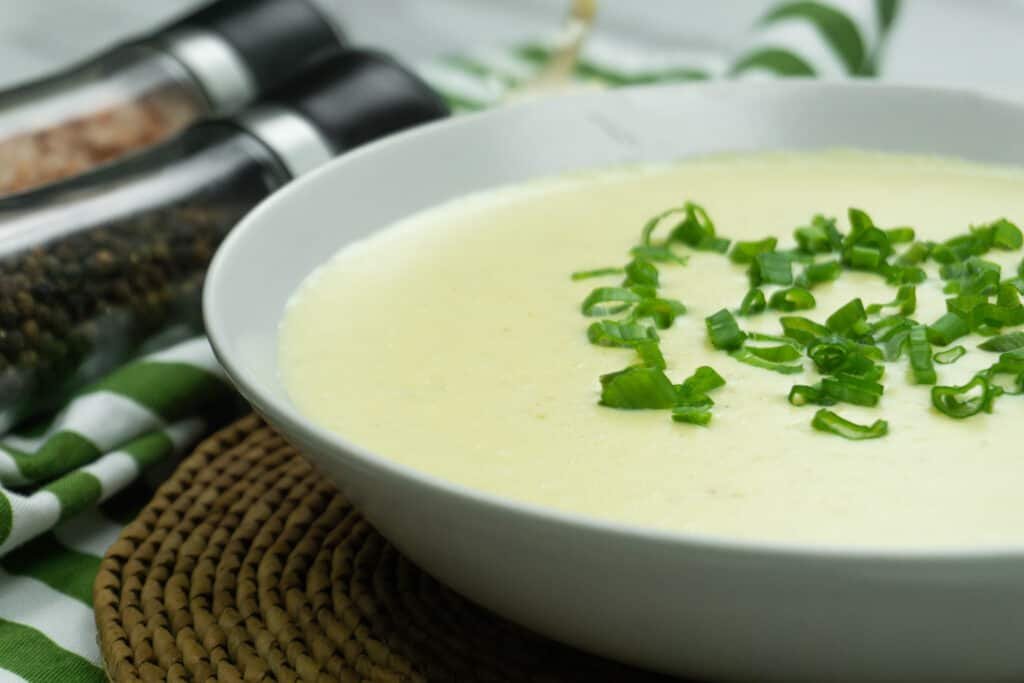 Potato Leek Soup (1:2 side view 2)