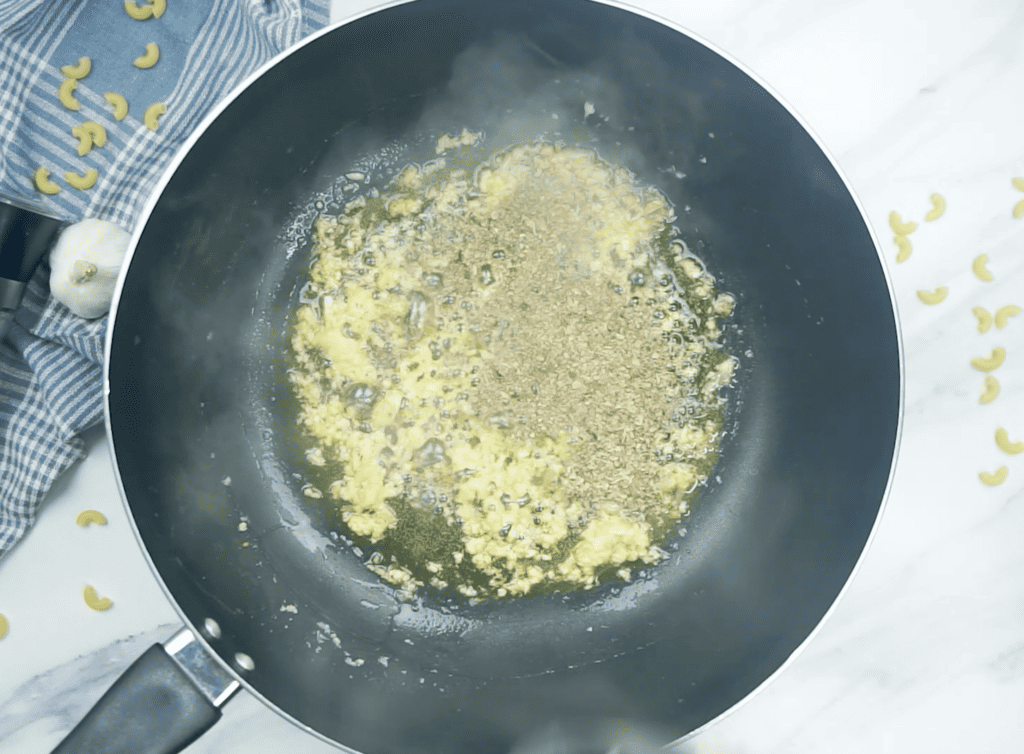 Creamy Spinach Pasta garlic herb 2